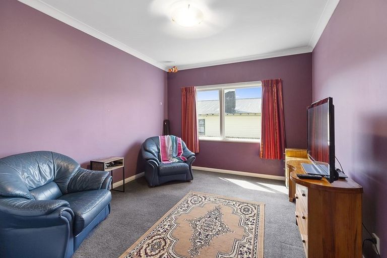 Photo of property in 8 Ngatitoa Street, Tawa, Wellington, 5028