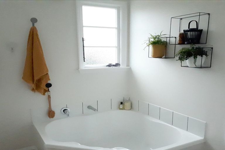 Photo of property in 64 Nelson Crescent, Carterton, 5713