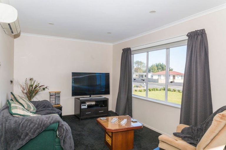 Photo of property in 71 Barraud Street, Dannevirke, 4930