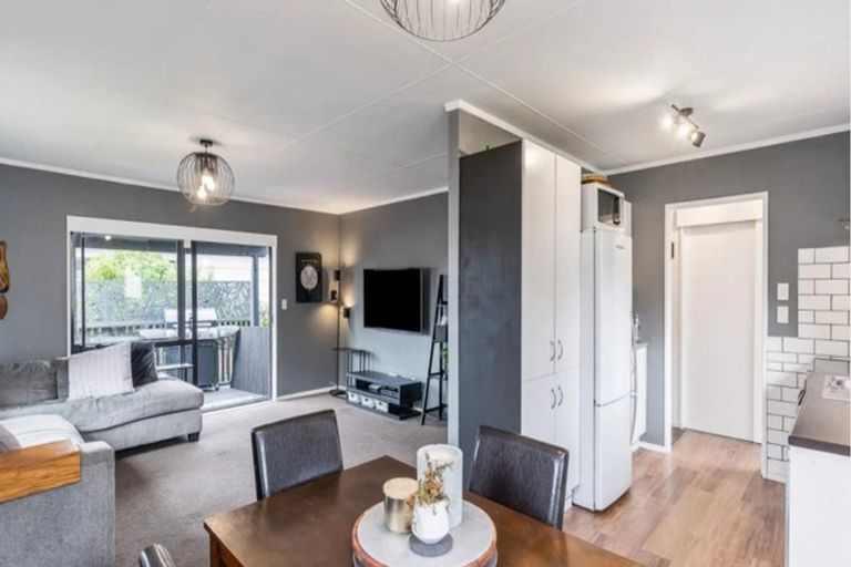 Photo of property in 42 Winton Street, Paraparaumu Beach, Paraparaumu, 5032