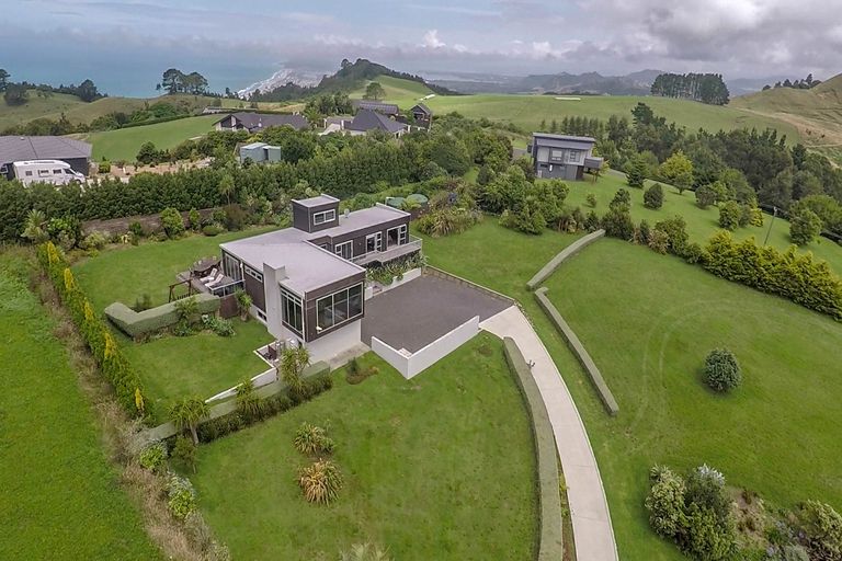 Photo of property in 10 Poets Corner Road, Waihi, 3681