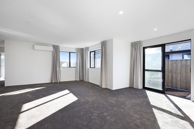 Photo of property in 49 Mehrtens Crescent, Woodend, 7691