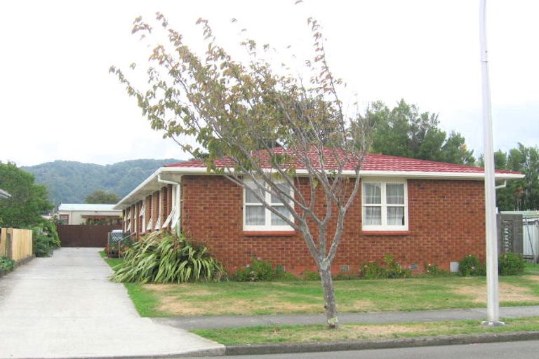 Photo of property in 2 Joseph Grove, Elderslea, Upper Hutt, 5018