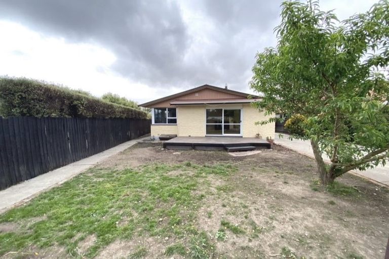 Photo of property in 15 Arran Crescent, Woolston, Christchurch, 8062
