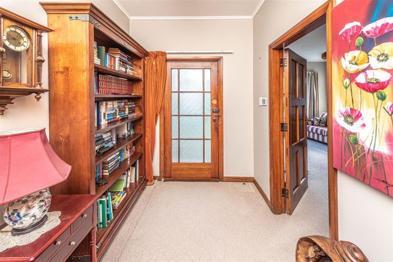 Photo of property in 105 Anzac Parade, Whanganui East, Whanganui, 4500