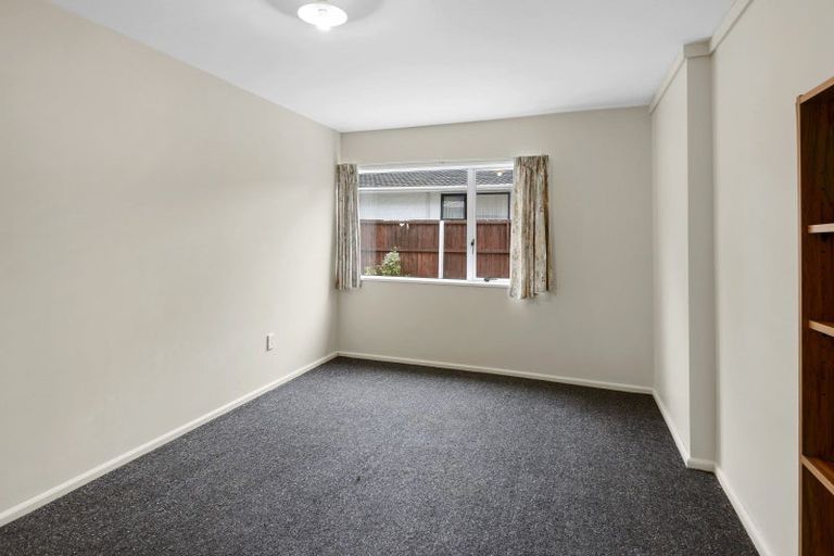 Photo of property in 64 Parkstone Avenue, Ilam, Christchurch, 8041