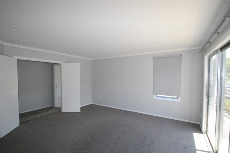 Photo of property in 8 Prestwich Rise, Churton Park, Wellington, 6037