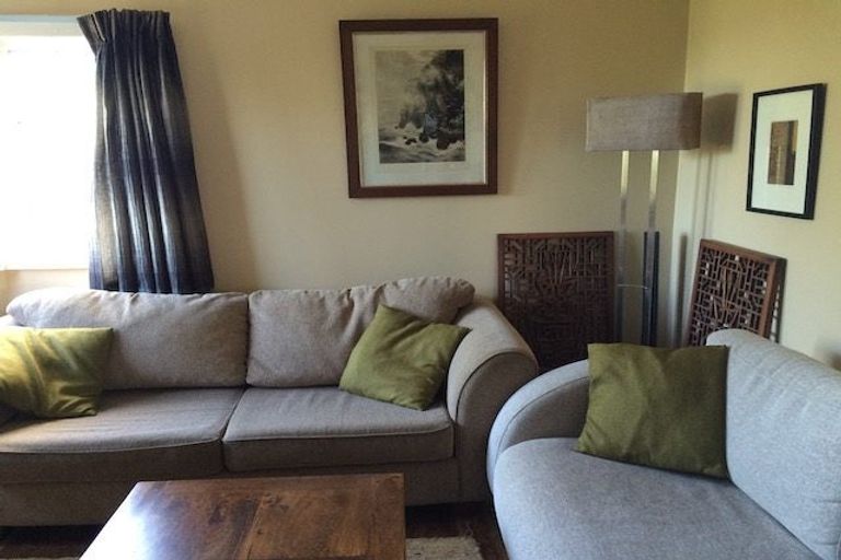 Photo of property in 50 High Street, Island Bay, Wellington, 6023