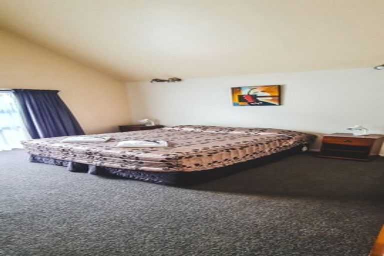 Photo of property in 665 Pioneer Highway, Highbury, Palmerston North, 4412