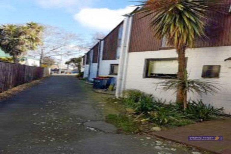 Photo of property in 2/10 Sherborne Street, St Albans, Christchurch, 8014