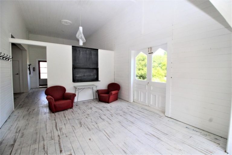 Photo of property in 50 Ross Street, Woodville, 4920