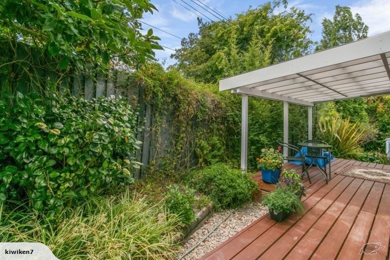 Photo of property in 1/8 Wattle Road, Sunnyvale, Auckland, 0612