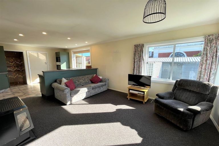 Photo of property in 25 John Street, Balclutha, 9230
