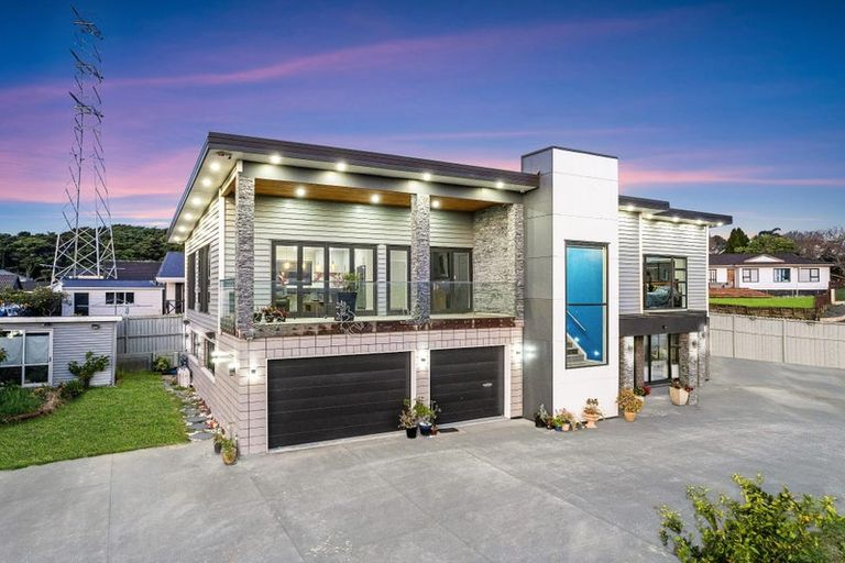 Photo of property in 1 Leven Lane, Totara Heights, Auckland, 2105