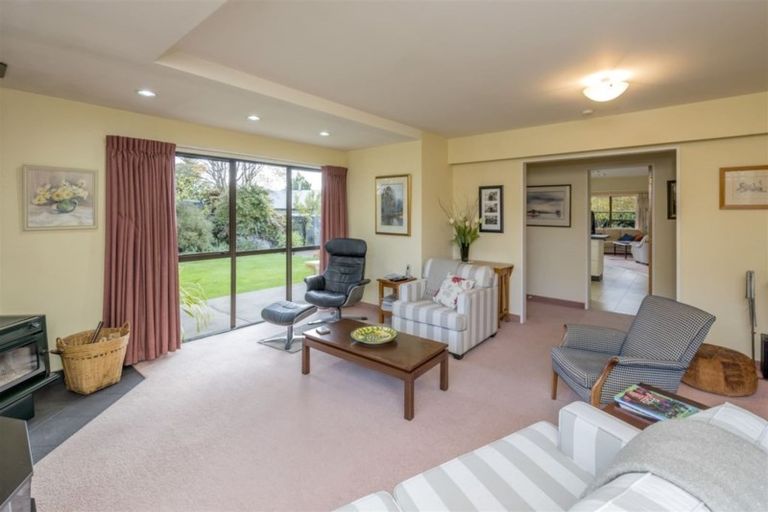 Photo of property in 3 Titoki Place, Levin, 5510
