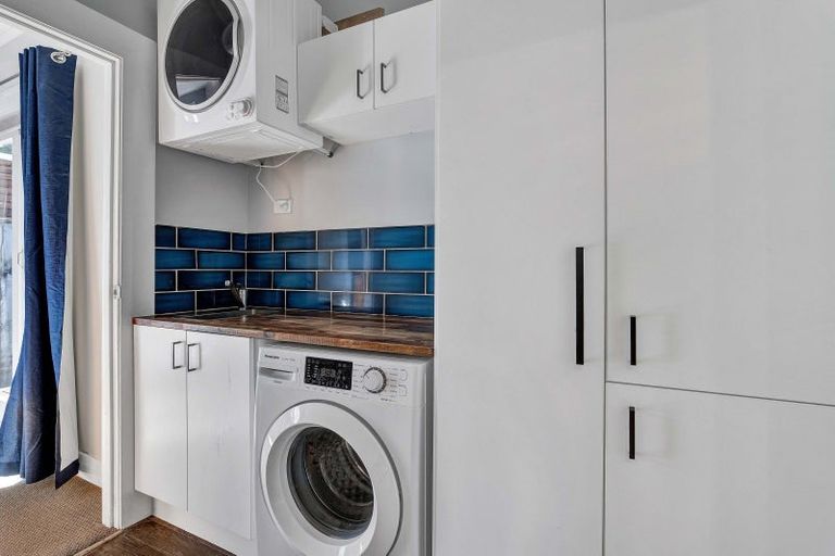 Photo of property in 14 Arawa Street, Welbourn, New Plymouth, 4312