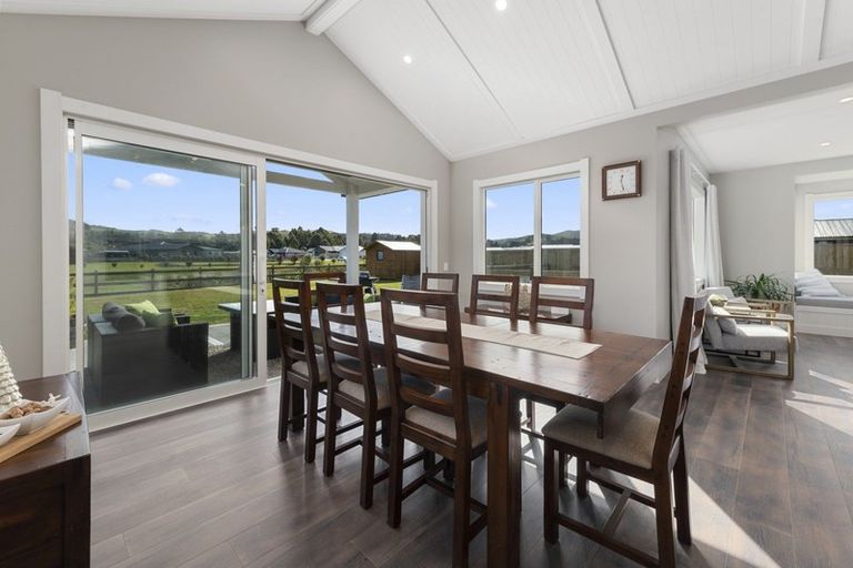 Photo of property in 56 Oakdale Drive, Kinloch, Taupo, 3377