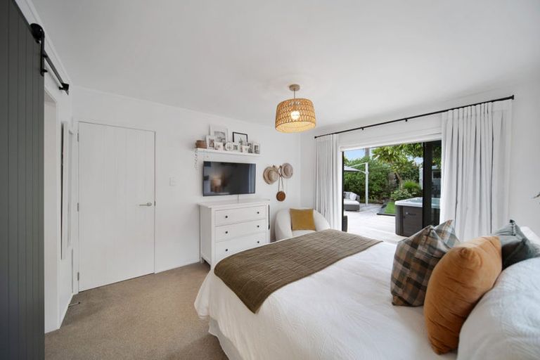 Photo of property in 54 John Gill Road, Shelly Park, Auckland, 2014