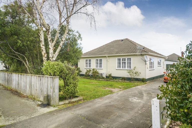 Photo of property in 145 Rangiora Avenue, Roslyn, Palmerston North, 4414