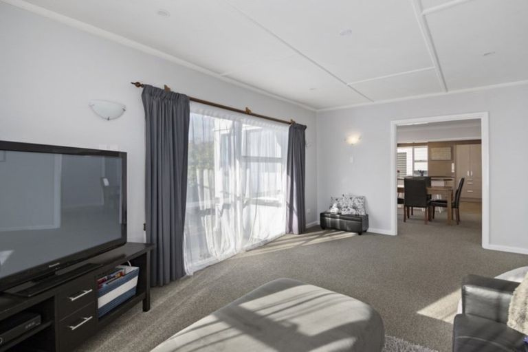 Photo of property in 95 Tipahi Street, Nelson South, Nelson, 7010