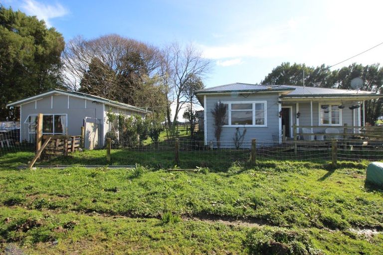 Photo of property in 141 Valley Road, Woodville, 4998