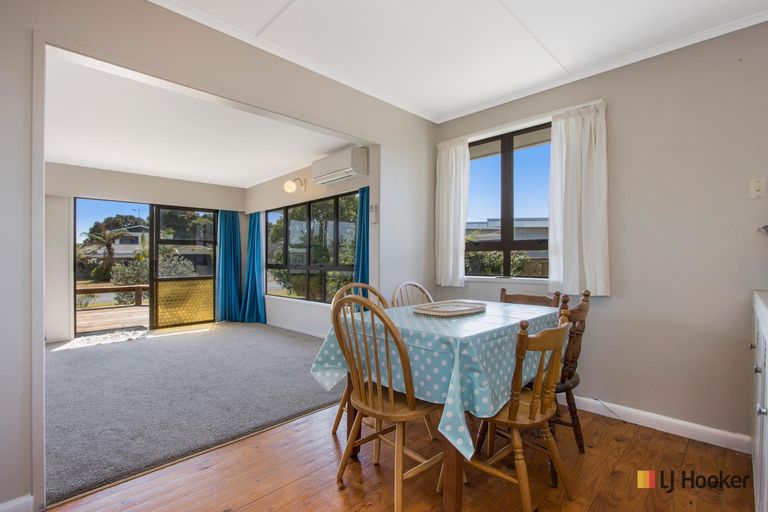 Photo of property in 19 Roretana Drive, Athenree, Katikati, 3177