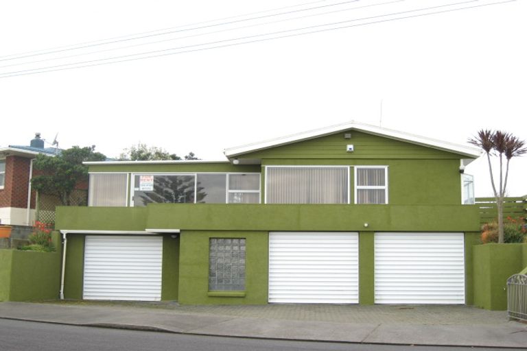 Photo of property in 25 Tiromoana Crescent, Bell Block, New Plymouth, 4312