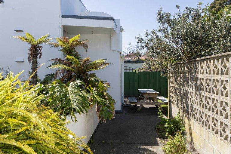 Photo of property in 75 Esplanade, Kaiti, Gisborne, 4010