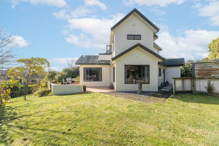 Photo of property in 33 Greenfield Drive, Western Heights, Hamilton, 3200