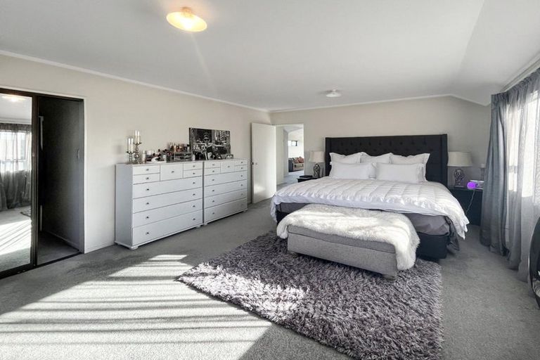Photo of property in 55 Raglan Avenue, Cloverlea, Palmerston North, 4412