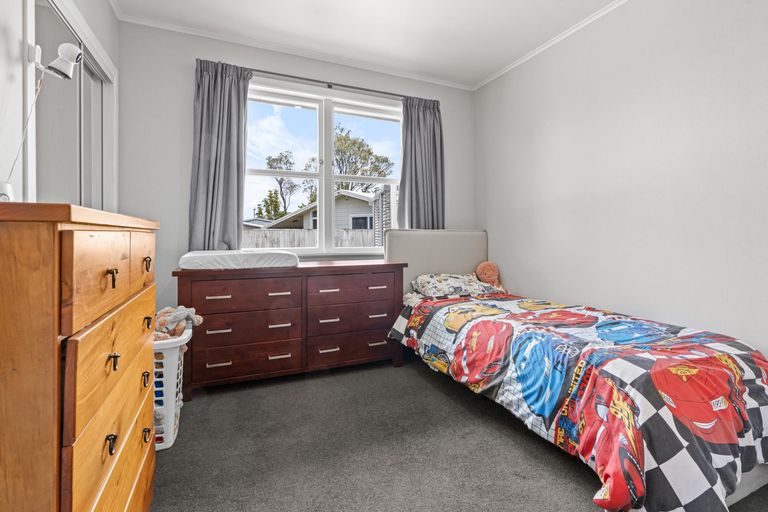 Photo of property in 16 Filmer Place, Melville, Hamilton, 3206