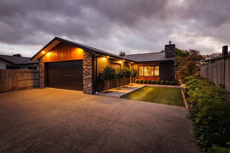 Photo of property in 18a Lincoln Terrace, Hokowhitu, Palmerston North, 4410