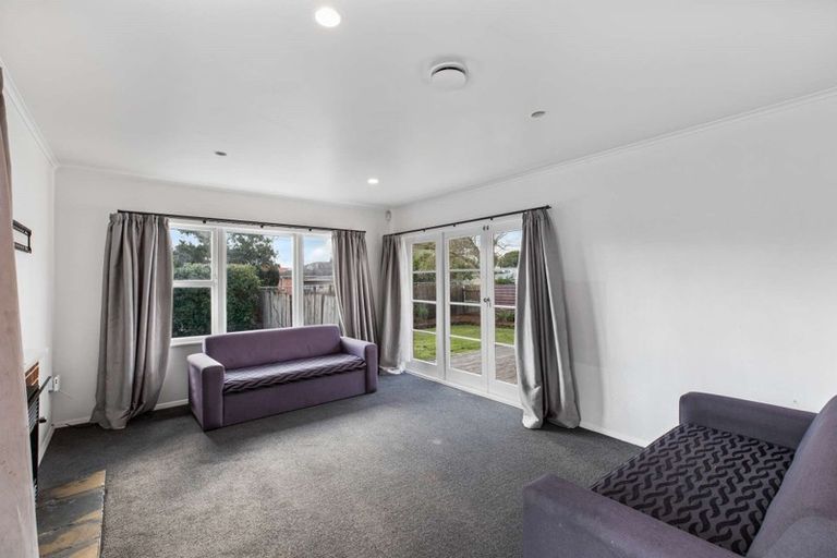 Photo of property in 8 Rollerson Street, Papakura, 2110