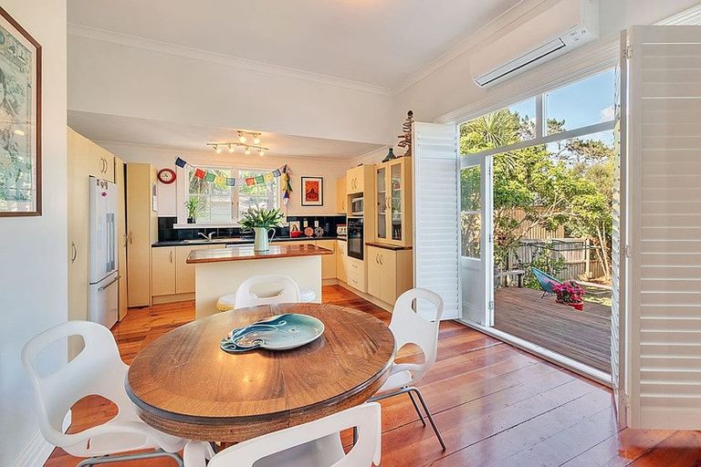 Photo of property in 23 Kowhai Street, Helensville, 0800