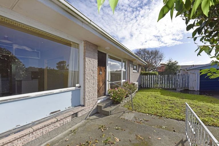 Photo of property in 2/198 Halswell Road, Hillmorton, Christchurch, 8025