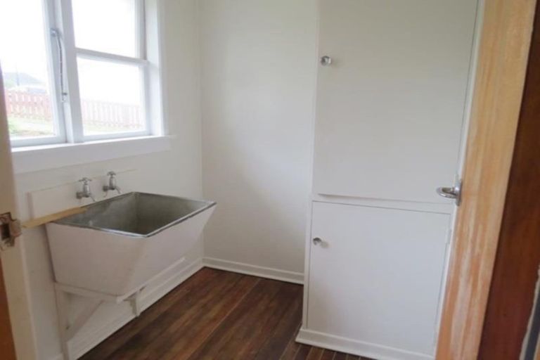 Photo of property in 1/16 Ridd Street, Lynmouth, New Plymouth, 4310