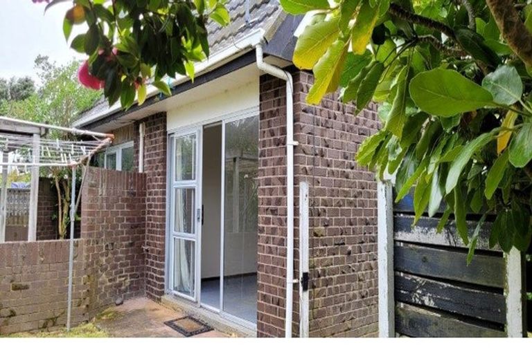 Photo of property in 1/31 Mana Avenue, Titahi Bay, Porirua, 5022