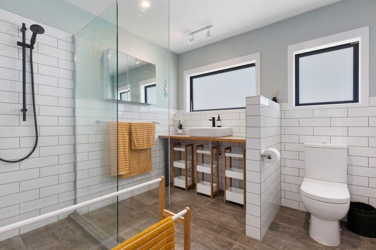 Photo of property in 2 Epsom Road, Mount Maunganui, 3116