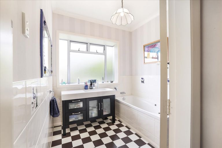 Photo of property in 180 Wallace Terrace, Te Awamutu, 3800