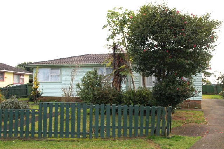 Photo of property in 16 Lachlan Place, Favona, Auckland, 2024