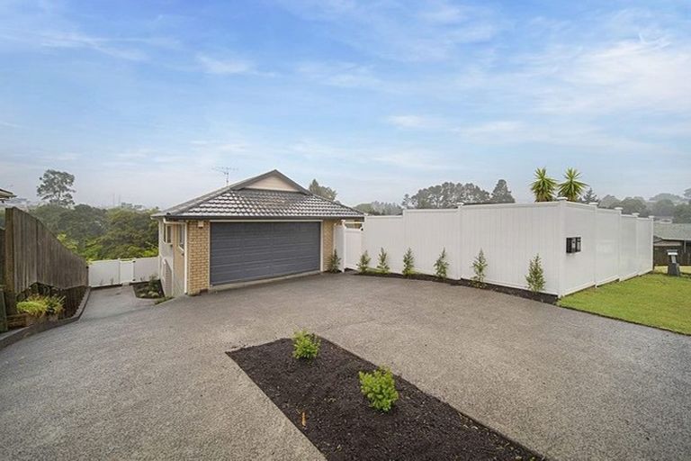 Photo of property in 39 Jadewynn Drive, Massey, Auckland, 0614
