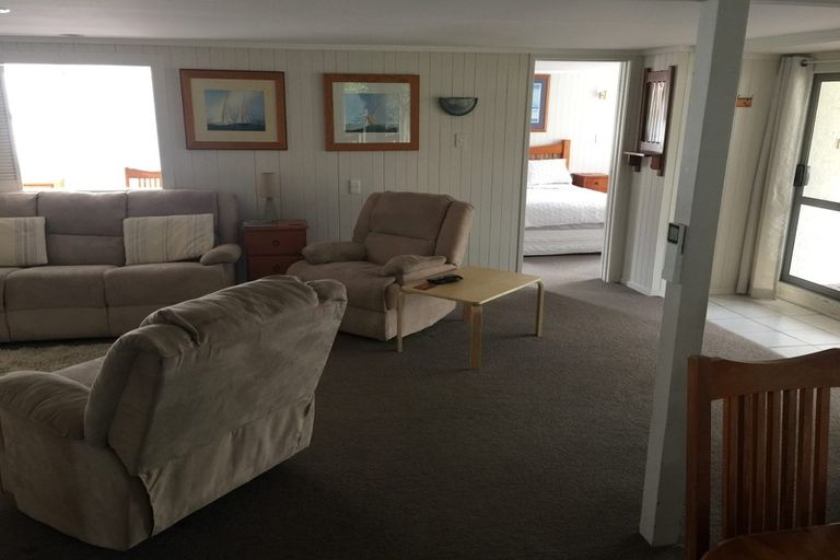 Photo of property in 238 Hibiscus Coast Highway, Orewa, 0931