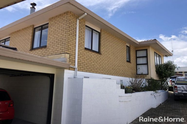 Photo of property in 10b Aberdeen Street, Mount Maunganui, 3116