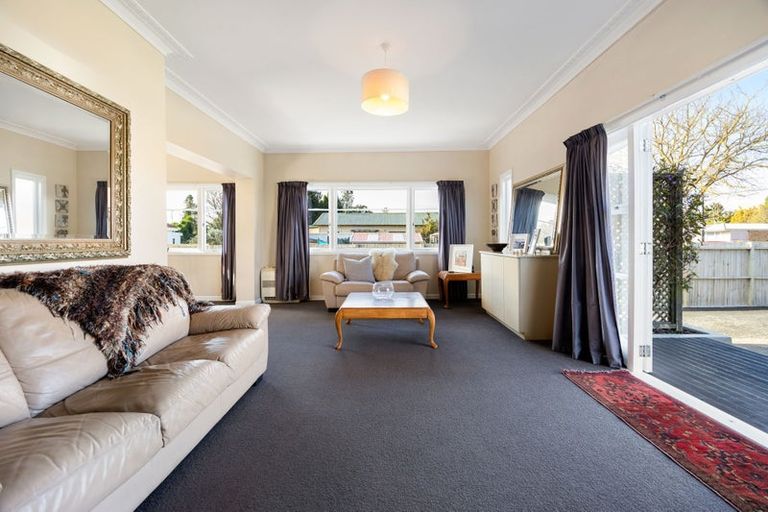 Photo of property in 84 Maeroa Road, Maeroa, Hamilton, 3200