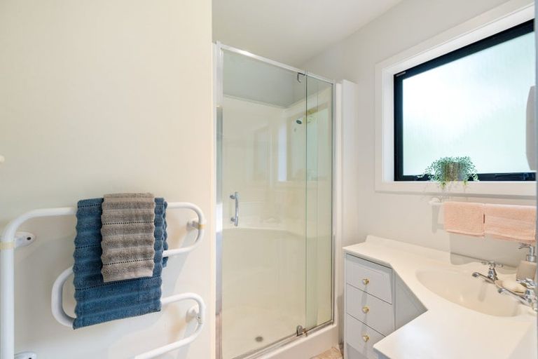 Photo of property in 102 Bowenvale Avenue, Cashmere, Christchurch, 8022