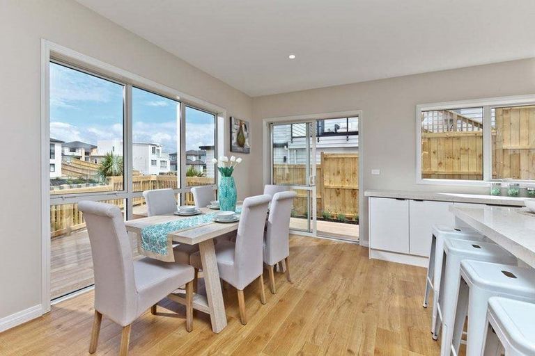 Photo of property in 5 Moko Lane, Greenhithe, Auckland, 0632