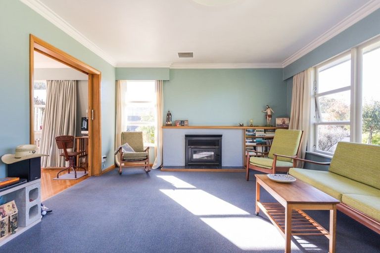Photo of property in 5 Viscount Place, West End, Palmerston North, 4412