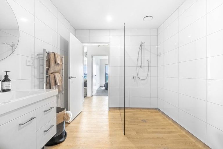 Photo of property in 8/9g East Street, Papakura, 2110