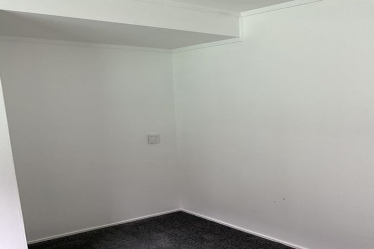 Photo of property in 1/5 Merriefield Avenue, Forrest Hill, Auckland, 0620