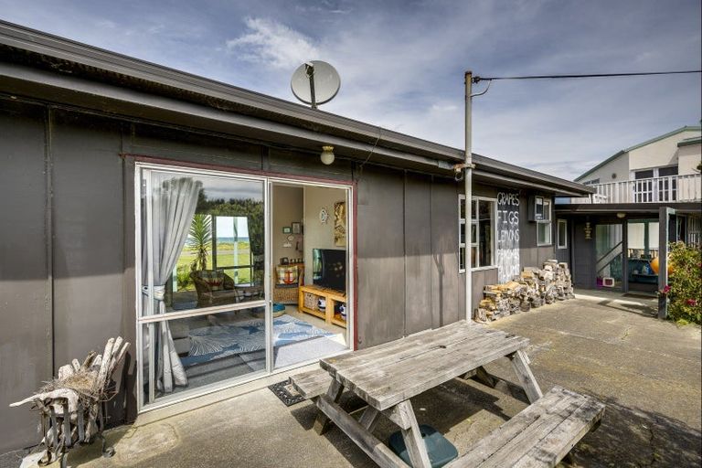 Photo of property in 260 Whirinaki Road, Eskdale, Napier, 4182